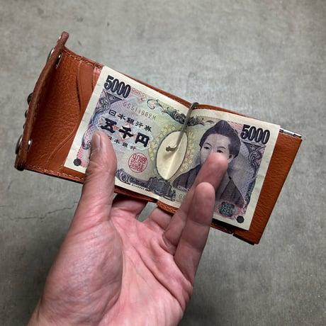 STAND REPAIR WORKS - MONEYCLIP WALLET "CAMEL" Studs Ver.
