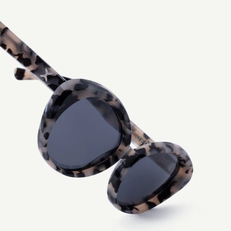 DECADE (EYEWEAR) - FRANCES 70s (BLACK TORTOISE)