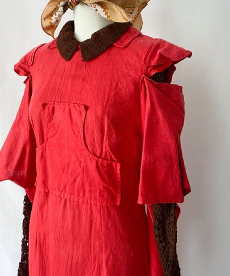 KIMONO SLEEVE DRESS