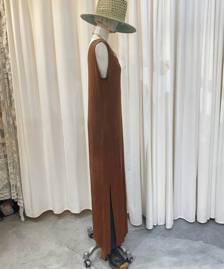SLEEVELESS DRESS (AO240501)