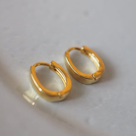 【18kgf】オーバルフープピアス