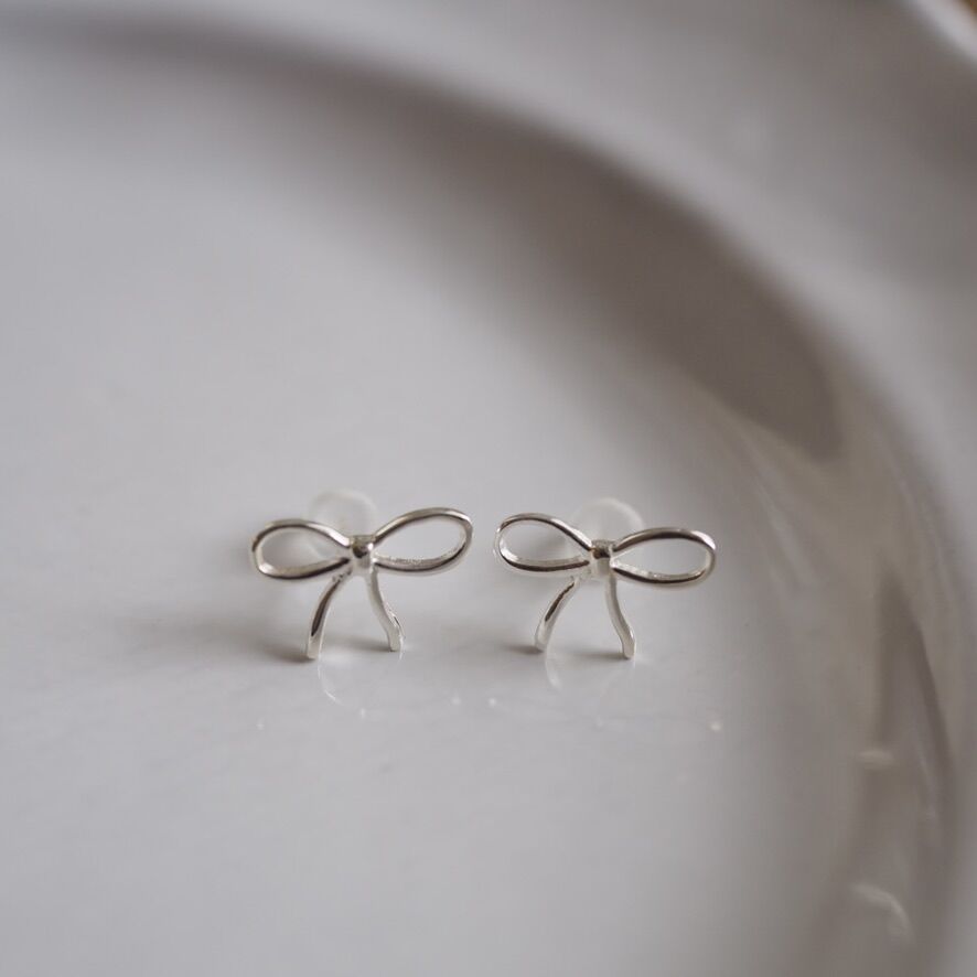 silver925】リボンピアス | ALLEGROA silver925】リボンピアス | ALLEGROA