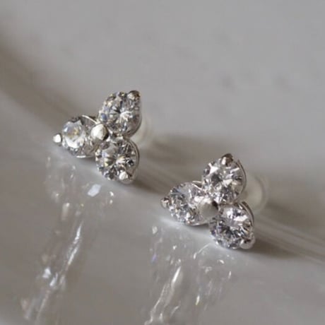 【silver925】ジルコニアのアジサイピアス