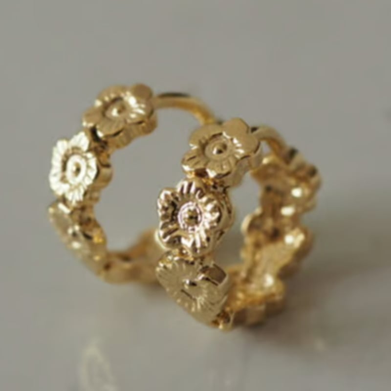 18kgf】お花のフープピアス | ALLEGROA 18kgf】お花のフープピアス | ALLEGROA