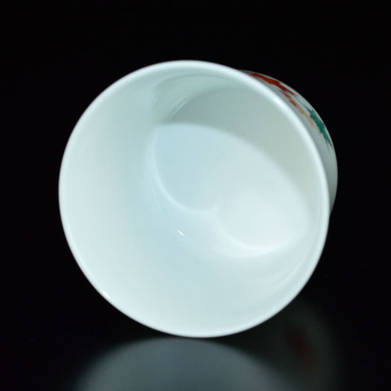 十四代 酒井田柿右衛門 濁手紅葉文ぐい呑 | GALLERY 旭 十四代 酒井田柿右衛門 濁手紅葉文ぐい呑 | GALLERY 旭