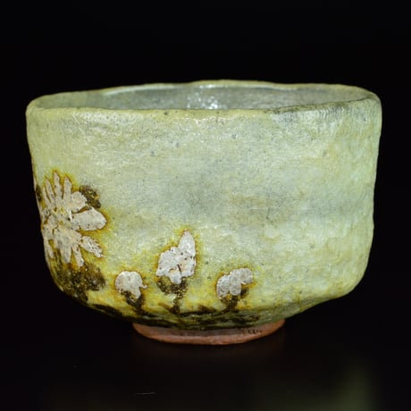 六代 清水六兵衛　古稀彩白菊黄菊茶盌　　　　　　　　　　　　　　　　　　　【お問い合わせ商品】