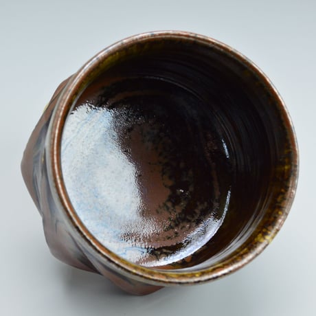 河井透　鉄釉面取筒茶碗