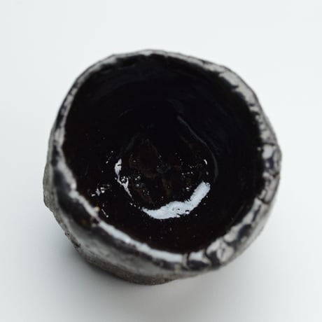 金憲鎬　黒施銀酒器