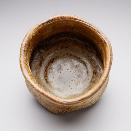河本五郎　灰釉茶碗