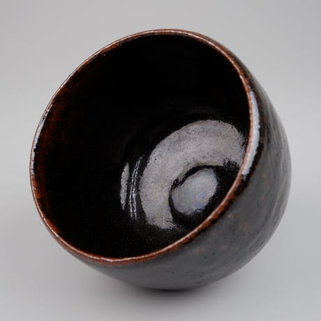 舩木研兒　鐡釉茶碗