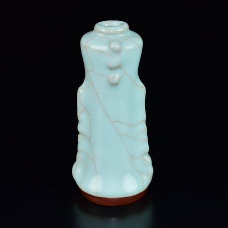 三浦小平二　青磁ヒミコ小瓶　　　　　　　　　　　　　　　　　　　　　　　　　【お問い合わせ商品】