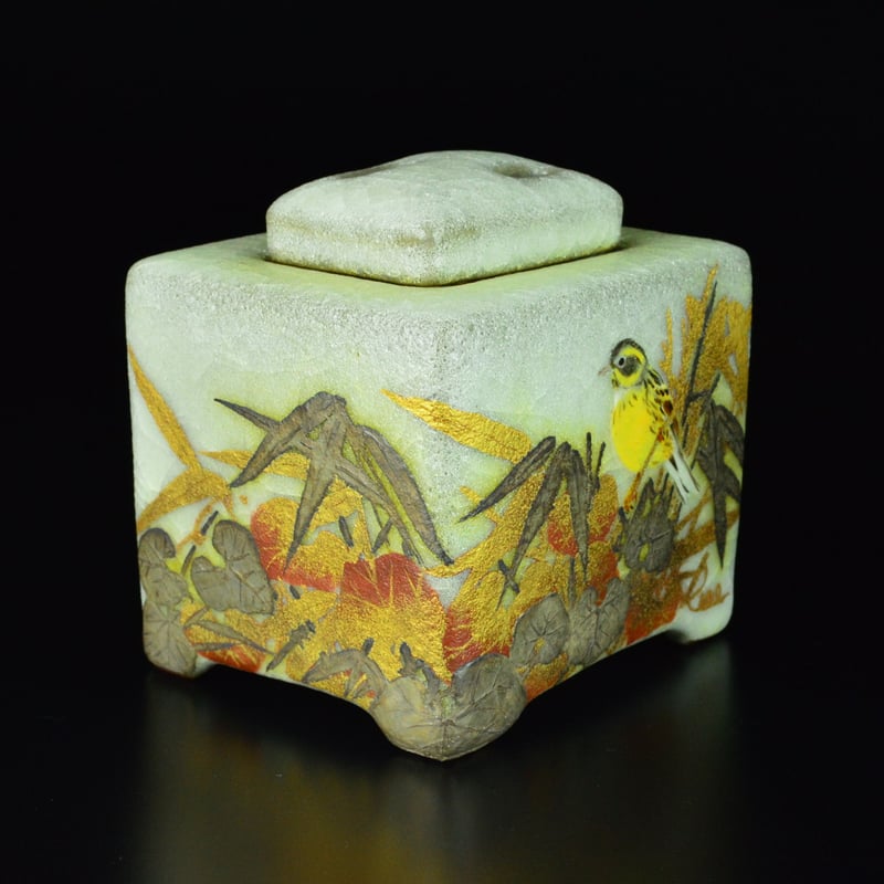 鈴木爽司 色絵金銀彩草花二蒿雀図香爐 | GALLERY 旭