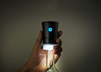 空のボトルに挿すだけでスピーカー・ランプに大変身！【 Bluetoothスピーカー　CorkLight】＞＞韓流ドラマ「梨泰院クラス」にも登場！＜＜