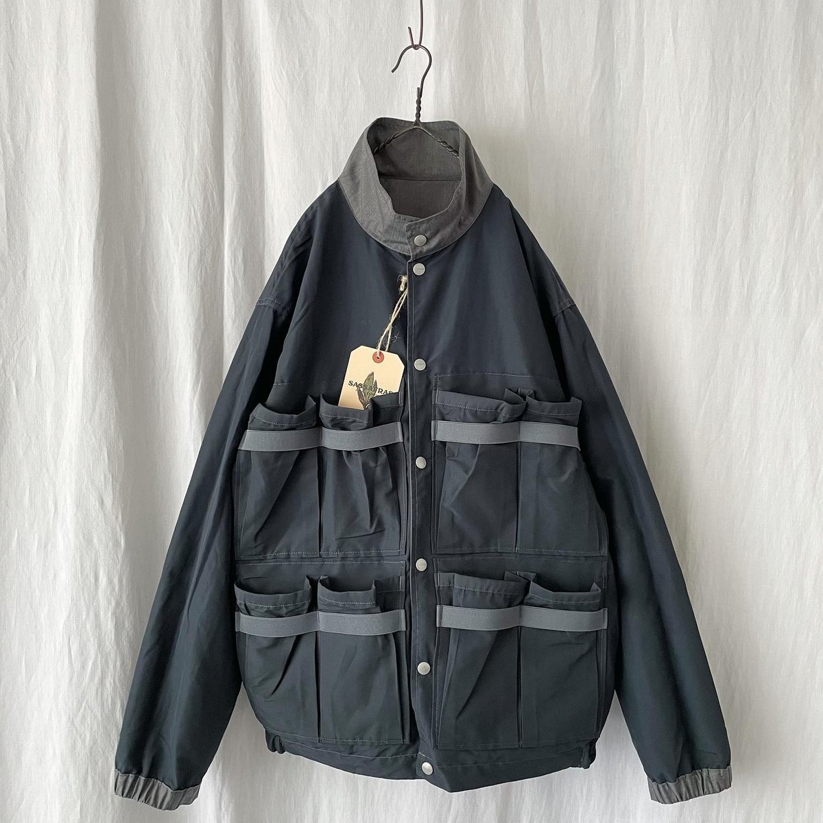 ️” SASSAFRAS “ Sprayer & Caps Jacket “ size L▪️