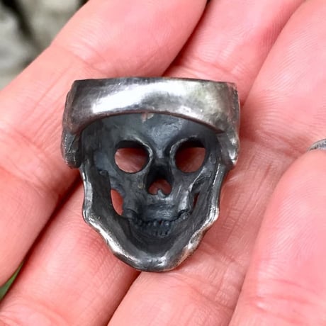 SKULL RING-SV　リング［kinsfolk］
