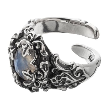 【即納可能！】ローズカットブルームーンリング　~Rose cut blue moon ring~　［Artemis Classic］