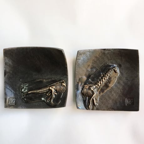 【SOLD OUT！】ブラキオサウルス豆皿［大友窯SKULL］