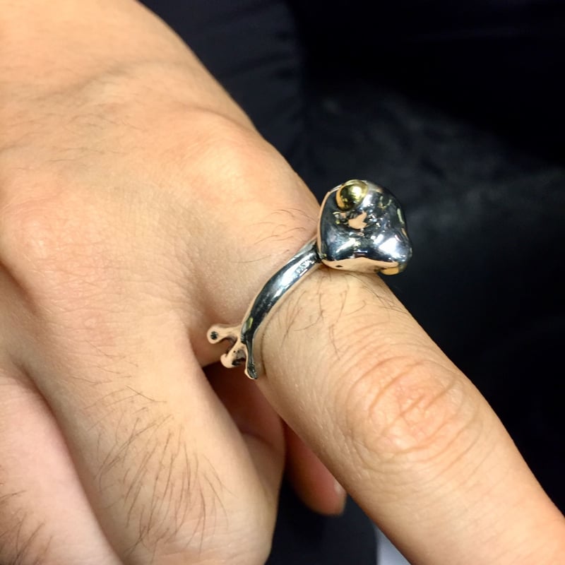 蛙の指輪】のぞきカエル（リング）［林檎屋］ | 上州本店 蛇骨堂