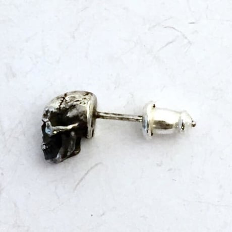 Skullピアス［kinsfolk］