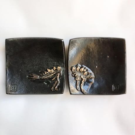 【SOLD OUT！】ステゴサウルス豆皿［大友窯SKULL］