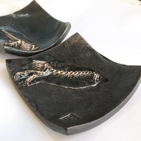 【SOLD OUT！】ブラキオサウルス豆皿［大友窯SKULL］