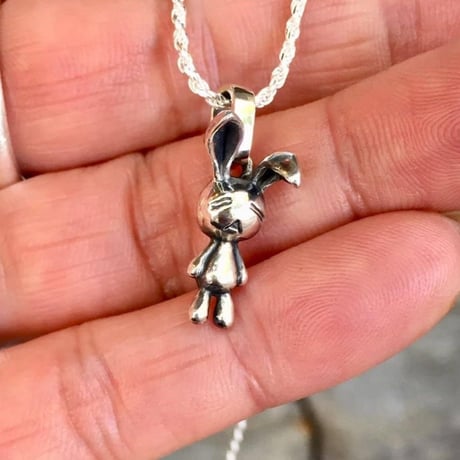 すぐる君（ペンダントトップ）［BLINDRABBIT］