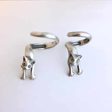 【即納可能！2タイプのサイズ】猫は液体（リング）［林檎屋］