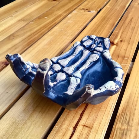 【SOLD OUT！】てのひら小物入れ[大友窯SKULL]