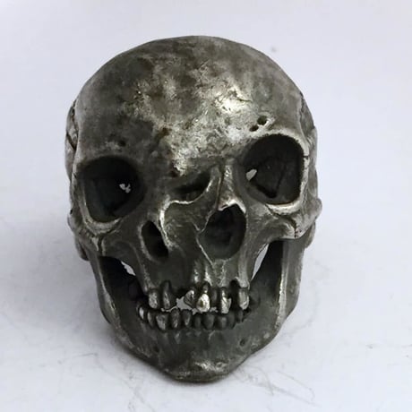 Malformation Skull リング　燻し［kinsfolk］
