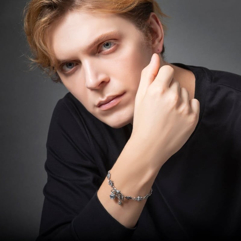 即納可能！クロスと王冠！】アイアンクロスブレスレット［Artemis