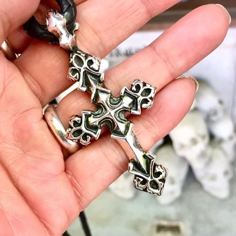 【即納可能！十字架のペンダント】5cross（ファイブクロス）［anima exists in all creation］