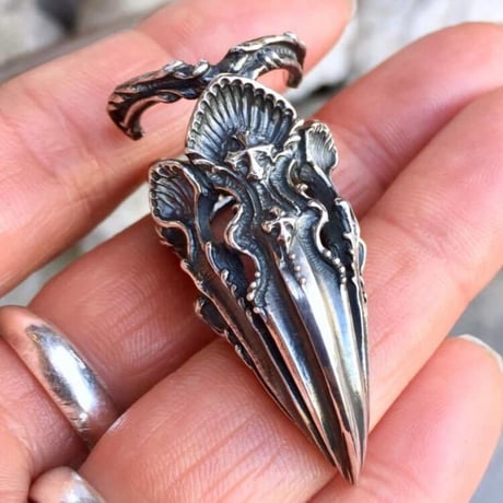 beast claw（ビーストクロウ）［anima exists in all creation］