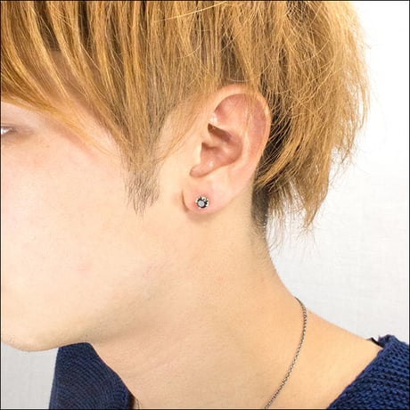 【即納可能！王冠のピアス】フローラルスタッドピアスBK［Artemis Kings］