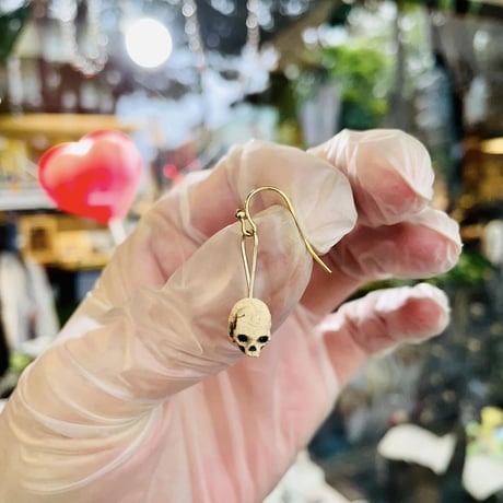 【SOLD OUT!！】豆ドクロピアス（片耳用1個ピアス）［大友窯SKULL］