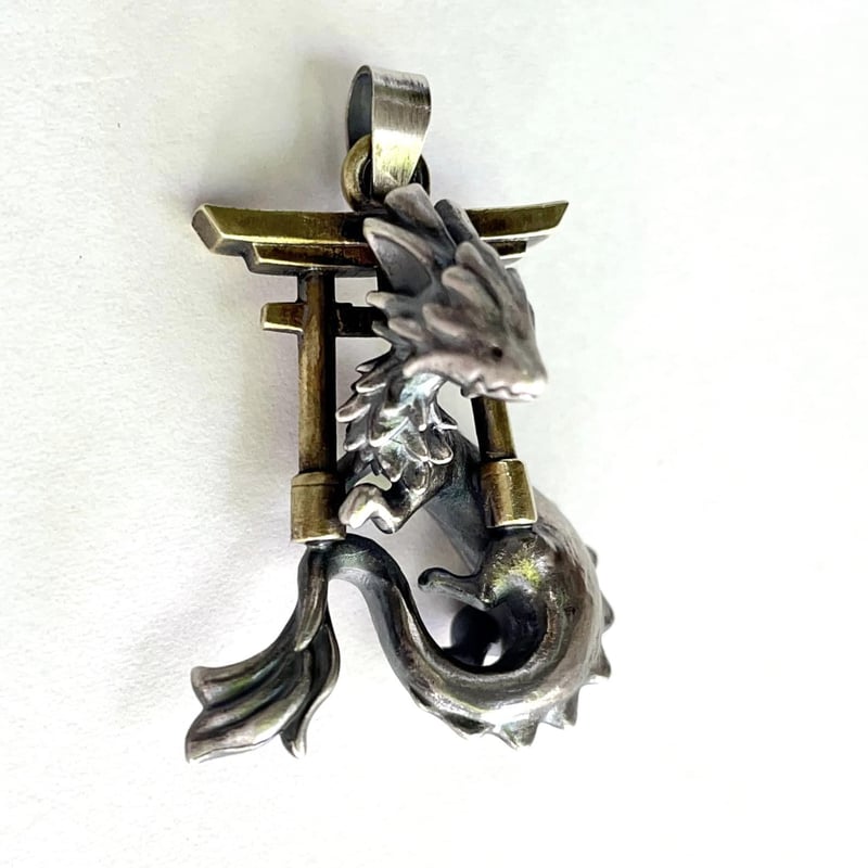 シルバーネックレス LION HEART キングダムゴシックダガーウィズ