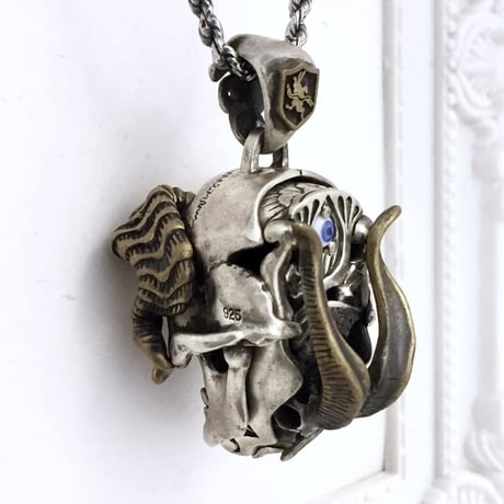 Succubus Glass Eye Pendant（ペンダントトップ）［BLIND RABBIT］