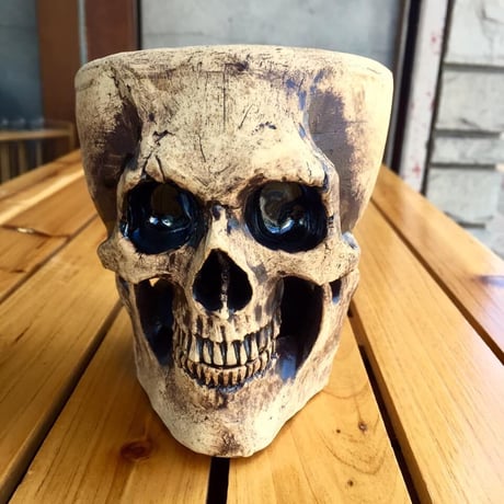 【SOLD OUT!】下顎付きドクロ　(カップと小皿）[大友窯SKULL]