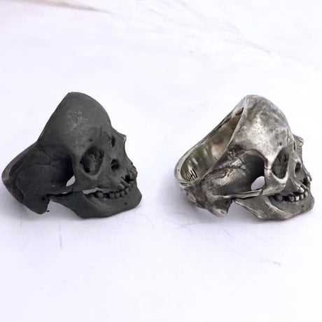 Malformation Skull リング　燻し［kinsfolk］
