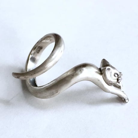 【即納可能！2タイプのサイズ】猫は液体（リング）［林檎屋］