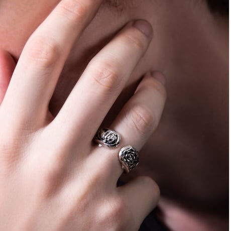 【即納可能！】ローズカフリング　～Rose cuff ring～[ArtemisKings]