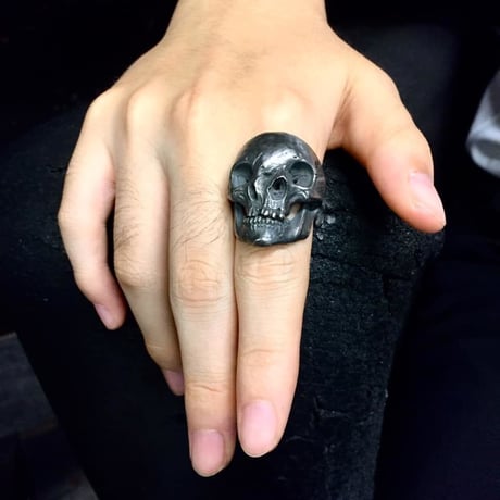 Malformation Skull リング　燻し［kinsfolk］