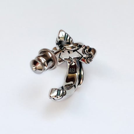 【蛇と十字架のピアス】OuroborosCollection 3rd Happinessシルバーピアス［Bizarre］