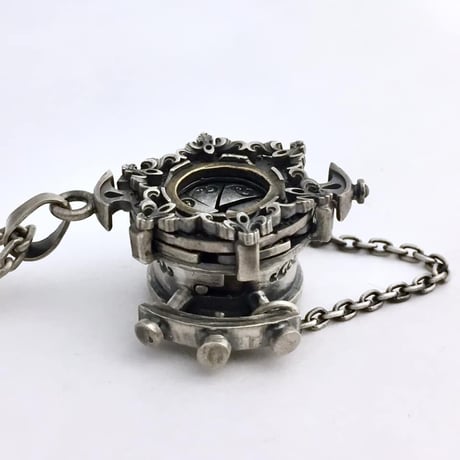 魔力増幅器（ペンダントトップ）［林檎屋］