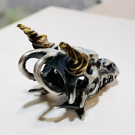 【即納可能！】スカルドラゴン頭骨（ペンダントトップ）［林檎屋］