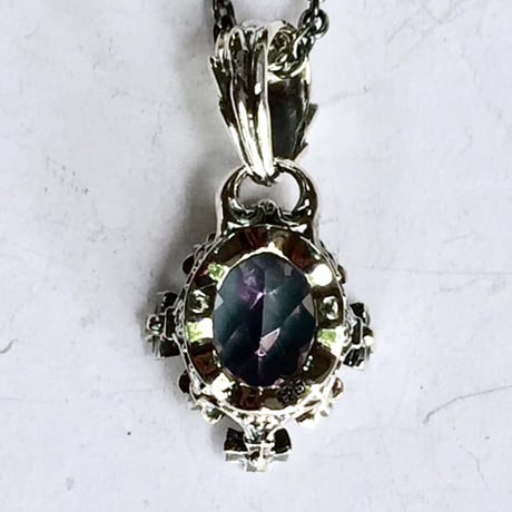 オーバルクラウンペンダント　ミスティッククォーツ～Oval crown pendant　Mystic Quartz～［Artemis Kings］