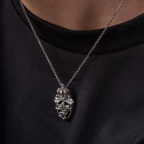 ライオンシールドペンダント　～Lion shield pendant～ ［Artemis Kings］
