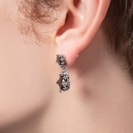 【即納可能！2つの王冠のピアス】 ツインクラウンピアス　～twin crown piercing～ ［Artemis Kings］