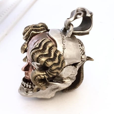Succubus Pendant（ペンダントトップ）［BLIND RABBIT］