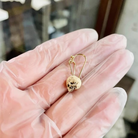 【SOLD OUT!！】豆ドクロピアス（片耳用1個ピアス）［大友窯SKULL］