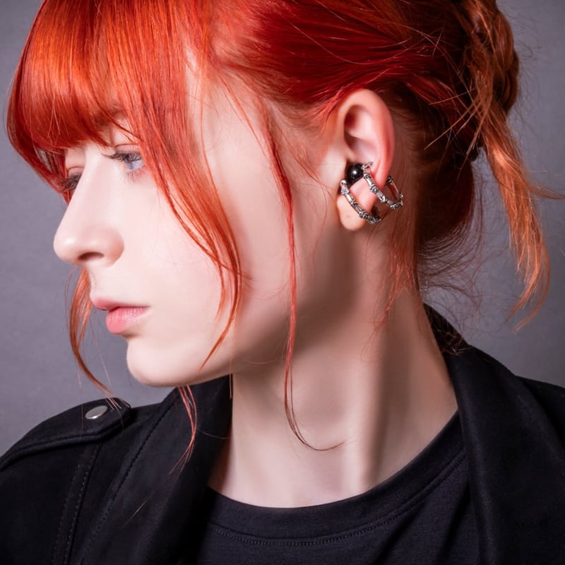 即納可能！】 オニキスローズスターイヤーカフ [ArtemisKings] | 上州